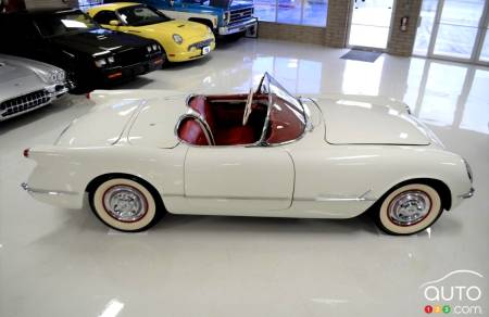 1953 Chevrolet Corvette, profile